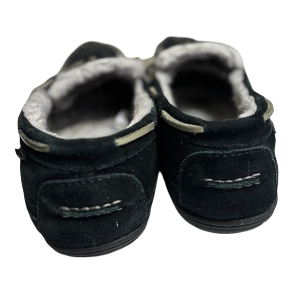 L.L. Bean Wicked Good Slippers Men’s 12 Black Suede Fur Lined Moccasin Slippers main image 16